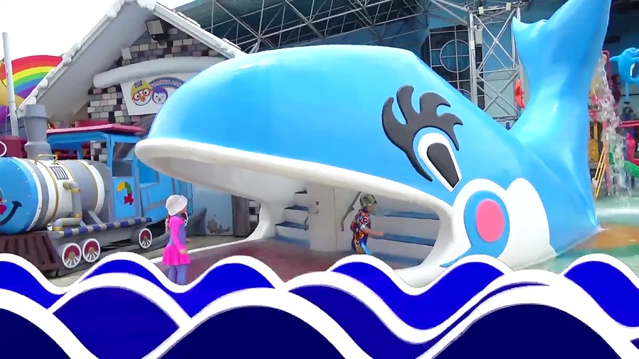 ماجراهای دیانا و روما - ترانه بچه کوسه در پارک آبی